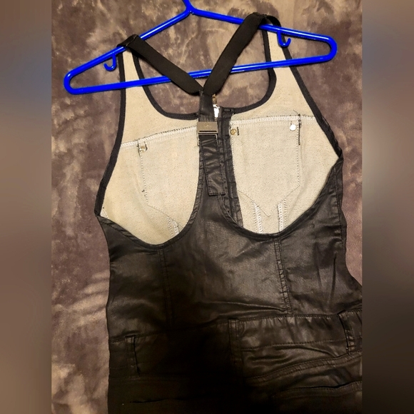 Sexy and easy to wear for many occasions jumpsuit (shiny material) - Picture 2 of 6